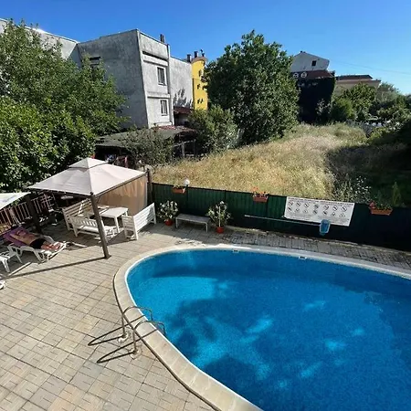 Apartament Flora Sp Rawda